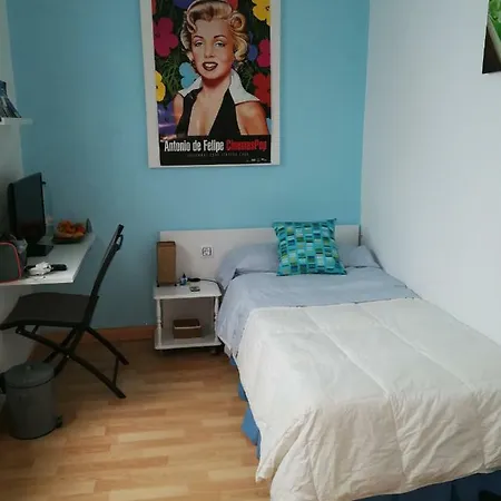 Habitacion Junto Torres Serranos Valencia Room photo